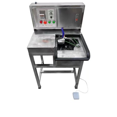 Bracelet polishing machine