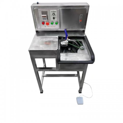 Bracelet polishing machine